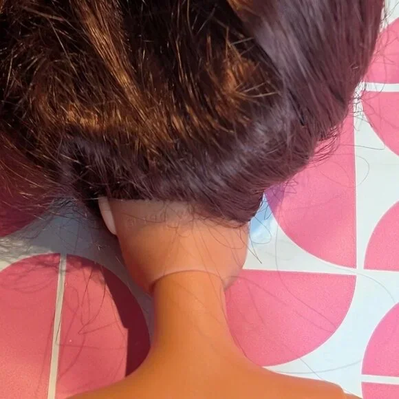 DONATE SOON Teresa Barbie Cut 'n Style Doll 2002 Mattel 56893 - Picture 7 of 7